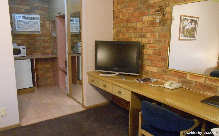 Pines Country Club Motor Inn Shepparton Esterno foto